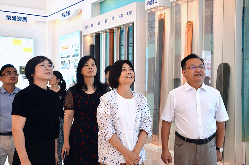 韶关市人大代表一行莅临欧莱新材 开展科技创新引领产业高质量发展调研