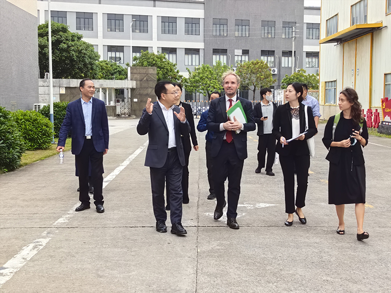French Consul General in Guangzhou Laurent Legodec Visits Omat